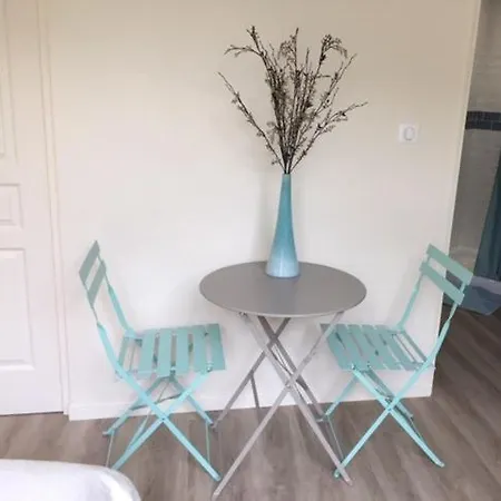 Avec Salle De Bains Privee - Wifi - Coin Repas - Garage Velos Homestay Angers